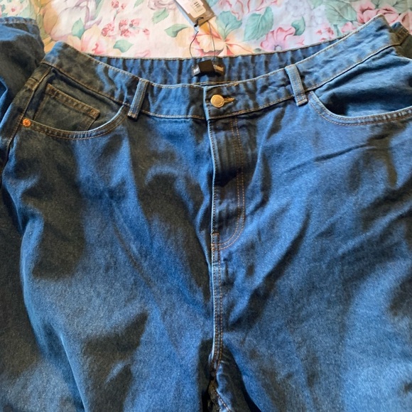 PrettyLittleThing Blue Flare & Wide Leg Jeans - Picture 6 of 12